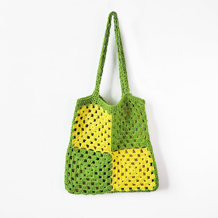 Women's crocheted tote bag with original square pattern Mune Fashion