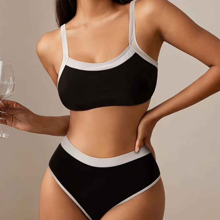 Women's bikini set with sporty cut and high-waisted briefs Mune Fashion