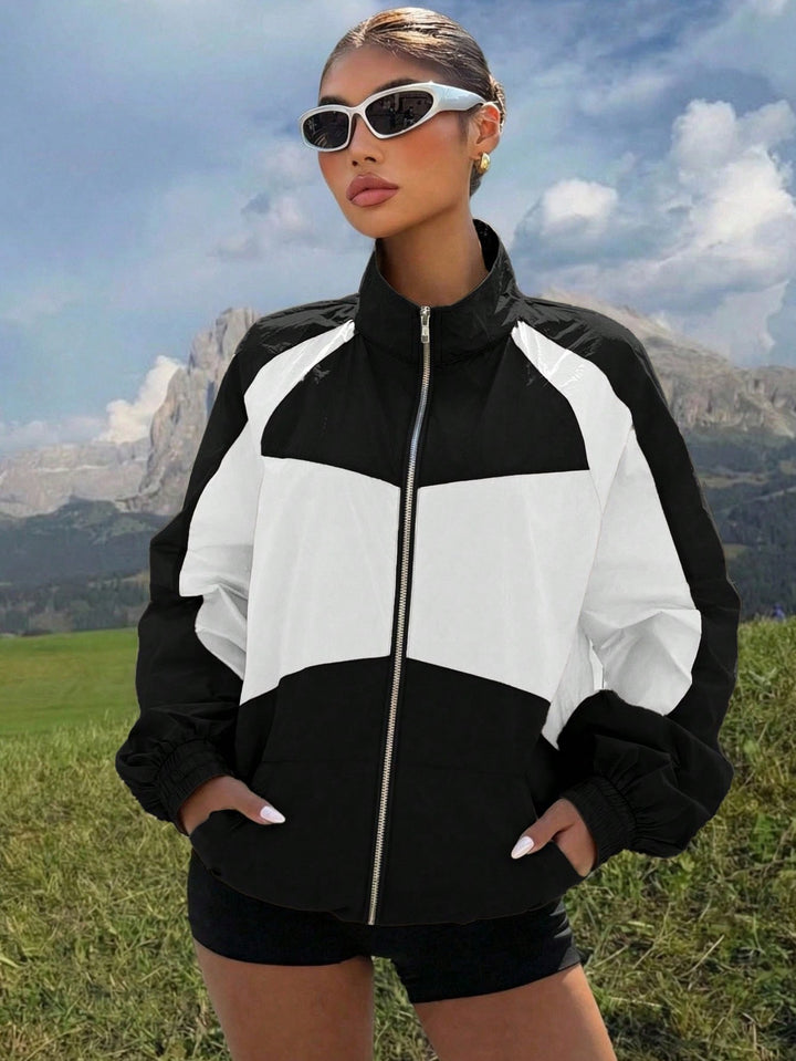 Women’s Lightweight Windbreaker Jacket with High Stand Collar and Colorblock Design Mune Fashion