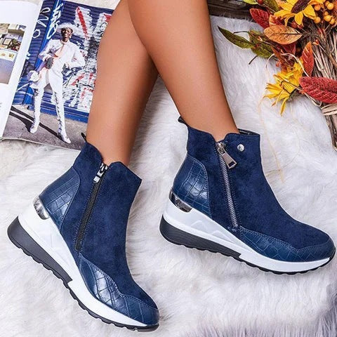 Ladies wedge sneaker ankle boot with suede and croc embossing Mune Fashion