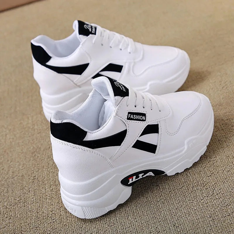 Women's sporty trainers with cushioning sole and fashionable design Mune Fashion