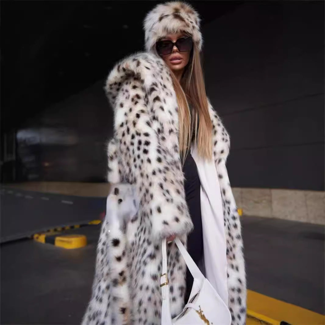 Ladies Hooded Faux Fur Coat in Oversized Silhouette with Leopard Print Mune Fashion