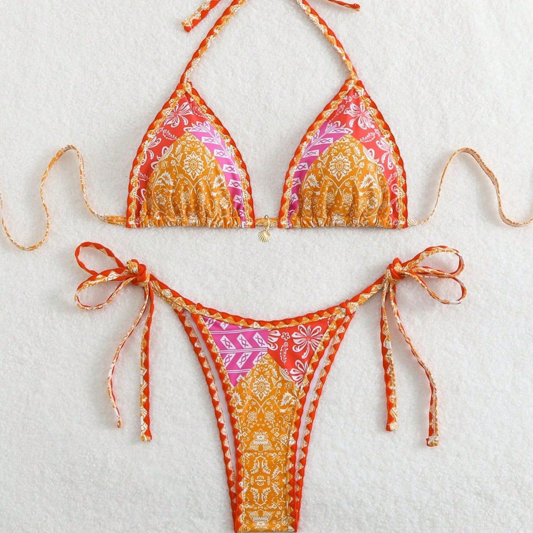 Women's triangle bikini with playful cut and exotic pattern Mune Fashion