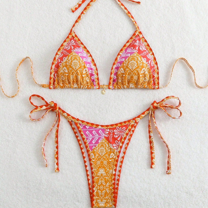 Women's triangle bikini with playful cut and exotic pattern Mune Fashion
