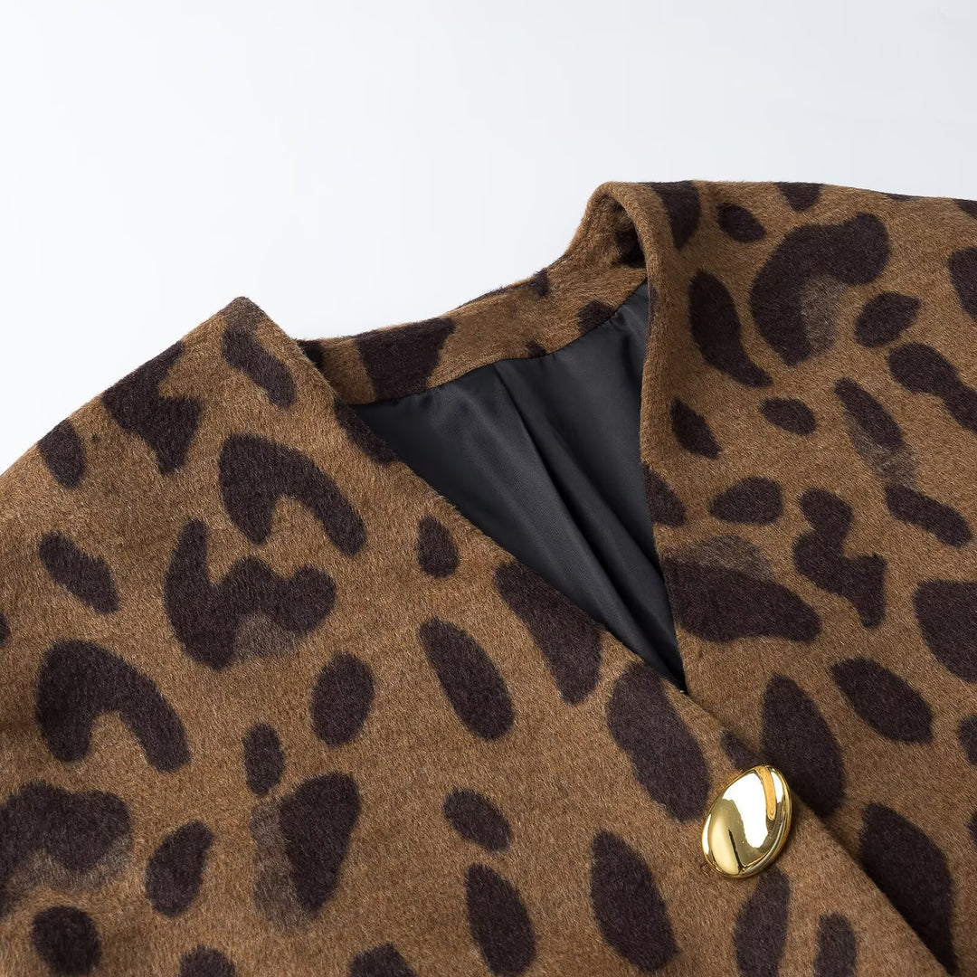 Ladies sleeveless wool blend vest in leopard print with V-neck and decorative button Mune Fashion
