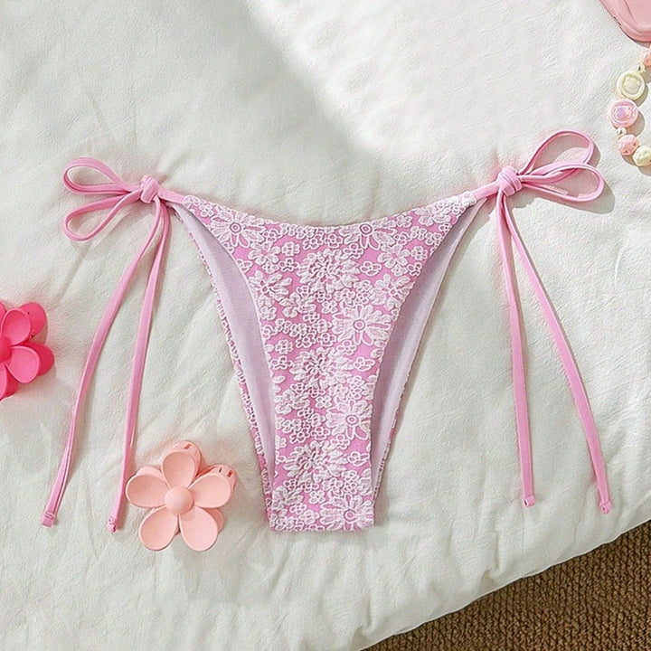Women Flower-Decorated Triangle Bikini Mune Fashion