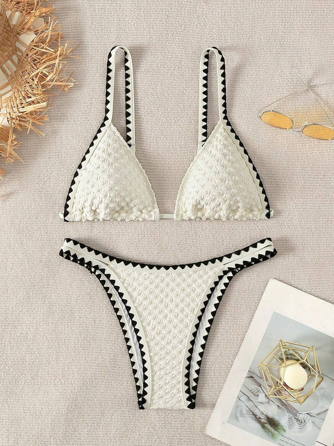 Women's Triangle Bikini with sophisticated crochet pattern Mune Fashion