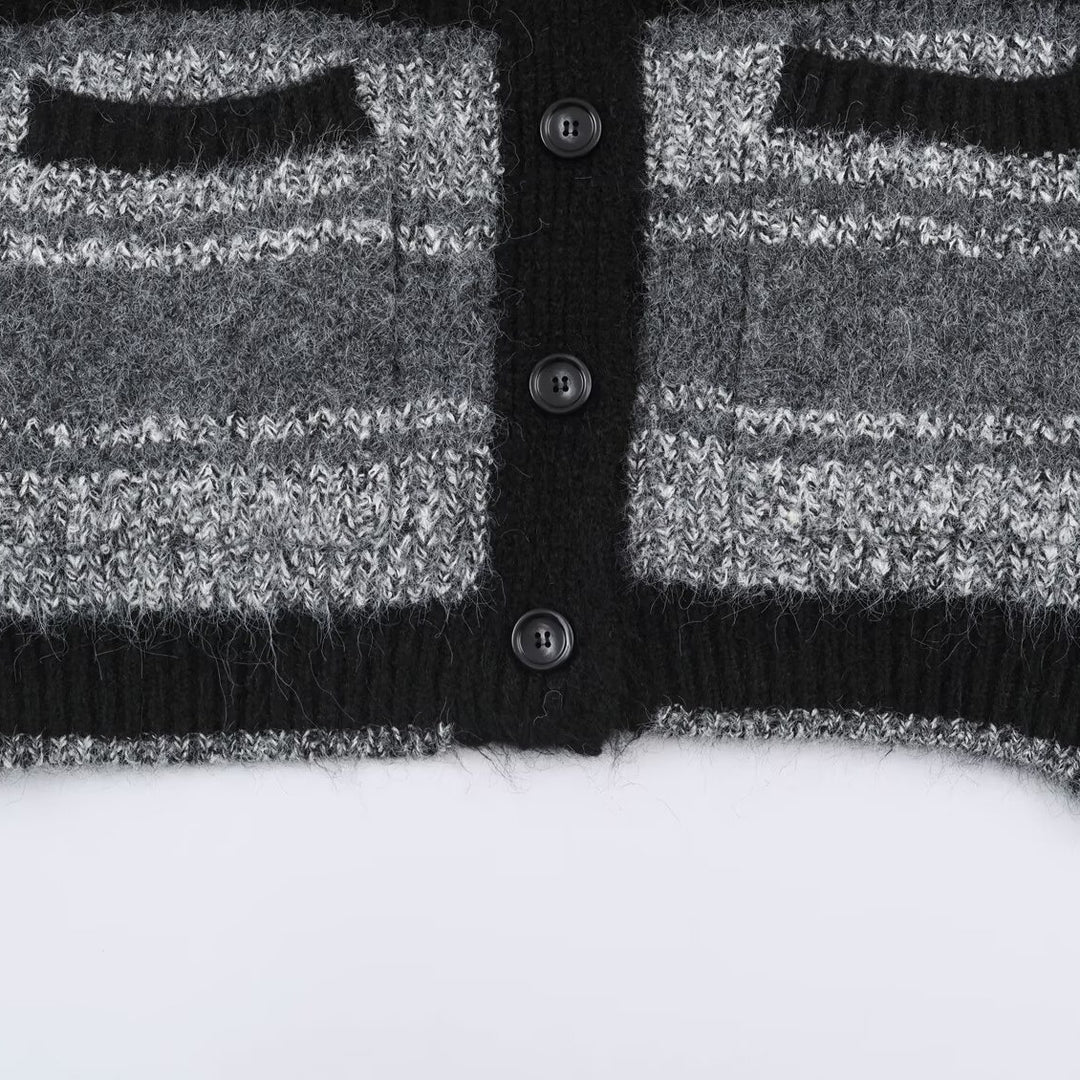 Women's Oversized Knit Cardigan with V-Neck, Striped Pattern and Patch Pockets Mune Fashion