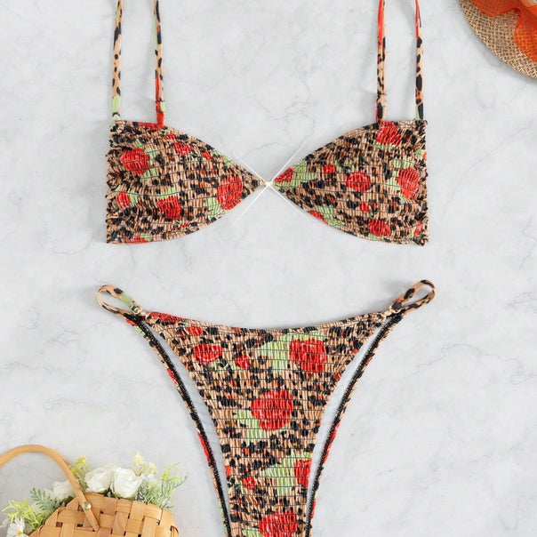 Ladies seductive triangle bikini with textured surface Mune Fashion