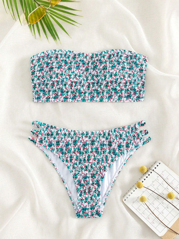Women's bandeau bikini with trendy ruffle design and elastic high cut Mune Fashion
