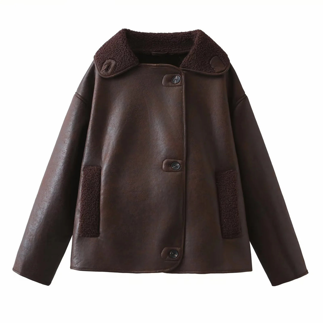 Women's short-cut vintage pilot jacket with teddy collar and patch pockets Mune Fashion