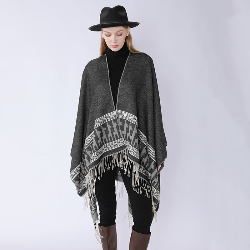 Ladies cape poncho made of fine wool blend with ornamental border edge and pointed hem Mune Fashion