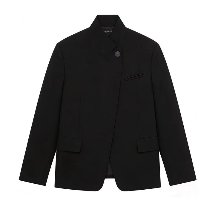 Women's short blazer with stand-up collar, asymmetric button placket and flap pockets Mune Fashion