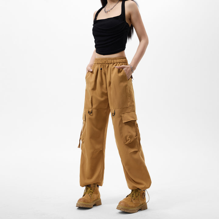 Men's Loose Cargo Pants with Drawstring Waistband, D-Ring Details and Adjustable Hem Drune