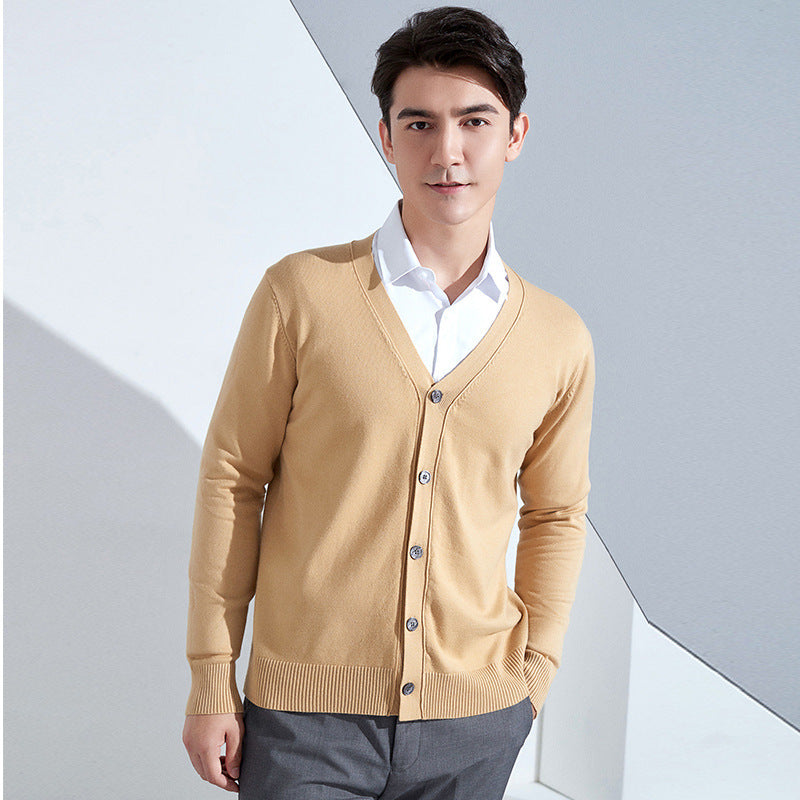 Men's Lightweight Fine Knit Cardigan with V-Neck and Business Silhouette Mune Fashion