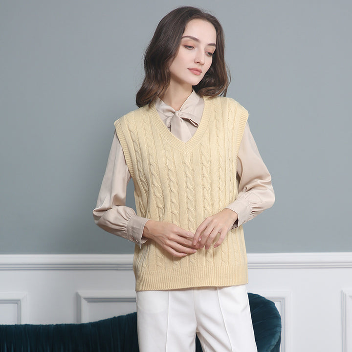 Women Classic Cable Knit Vest with Slim Fit and V-Neck Mune Fashion