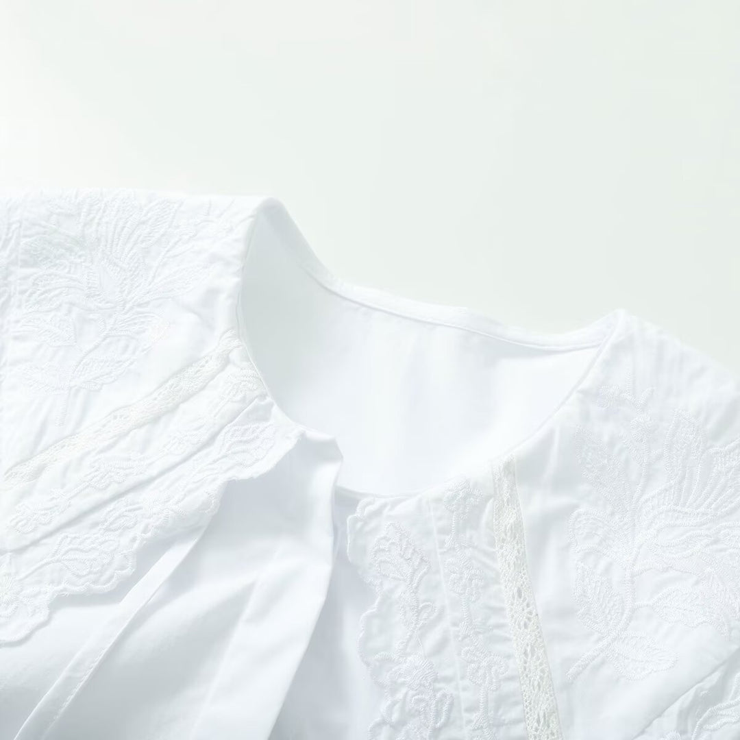 Women's long sleeve blouse with oversized lace collar and tie Mune Fashion
