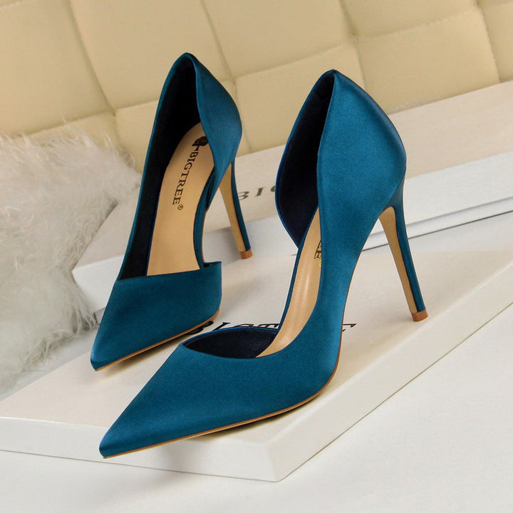 Ladies Elegant Stiletto Pumps with Open Heel and Pointed Design Mune