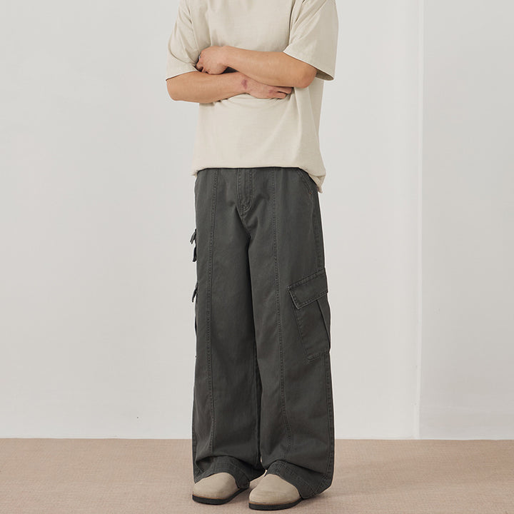Men's wide cargo pants made of durable cotton twill with utility pockets Mune Fashion