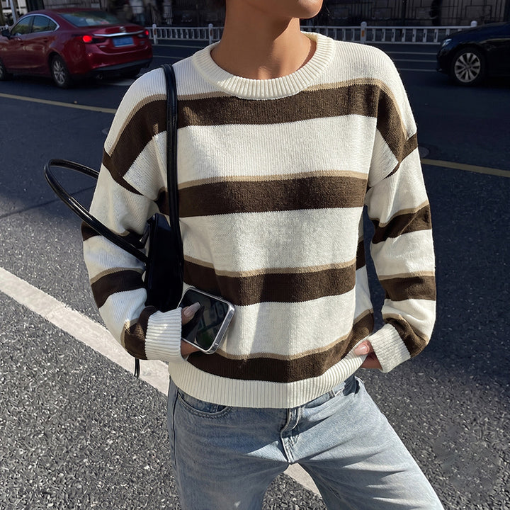 Women's Oversize Knit Sweater with Wide Block Stripes and Round Neckline Mune Fashion