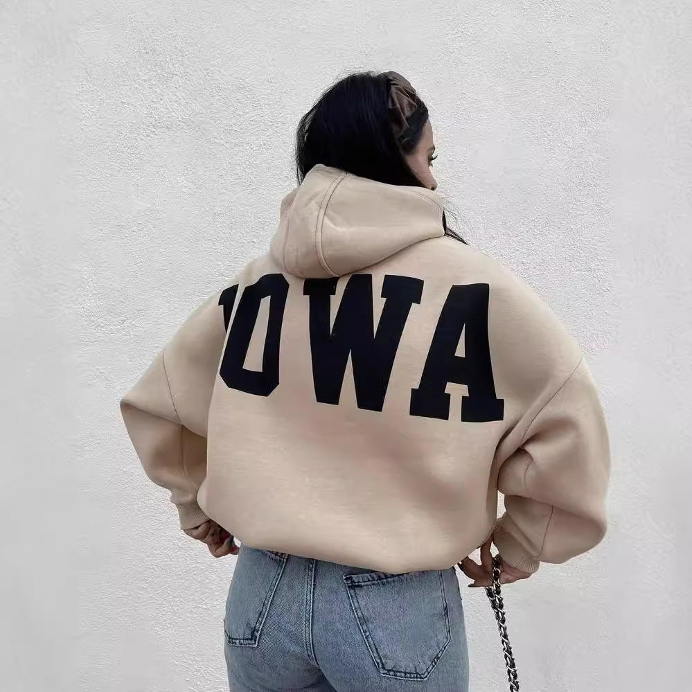 Women Oversized Cropped Hoodie with large lettering, hood and relaxed fit Mune Fashion