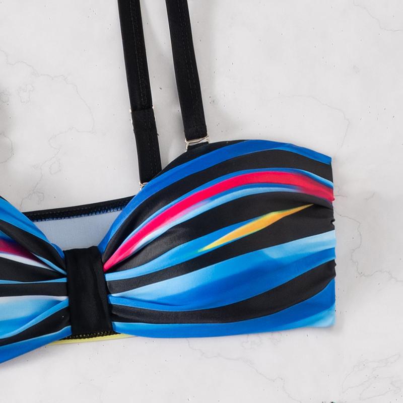 Women's bikini set with seductive bandeau top and high-waisted bottoms Mune Fashion