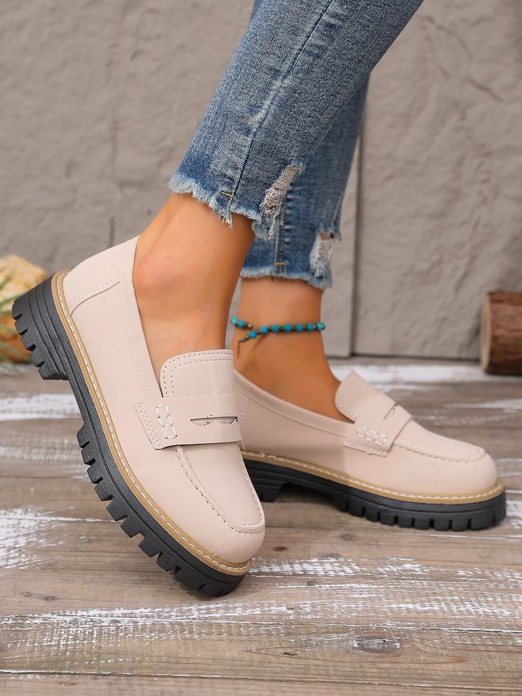 Damen Plateau-Loafer mit profilierter Gummisohle und Mokassin-Detail Mune Fashion