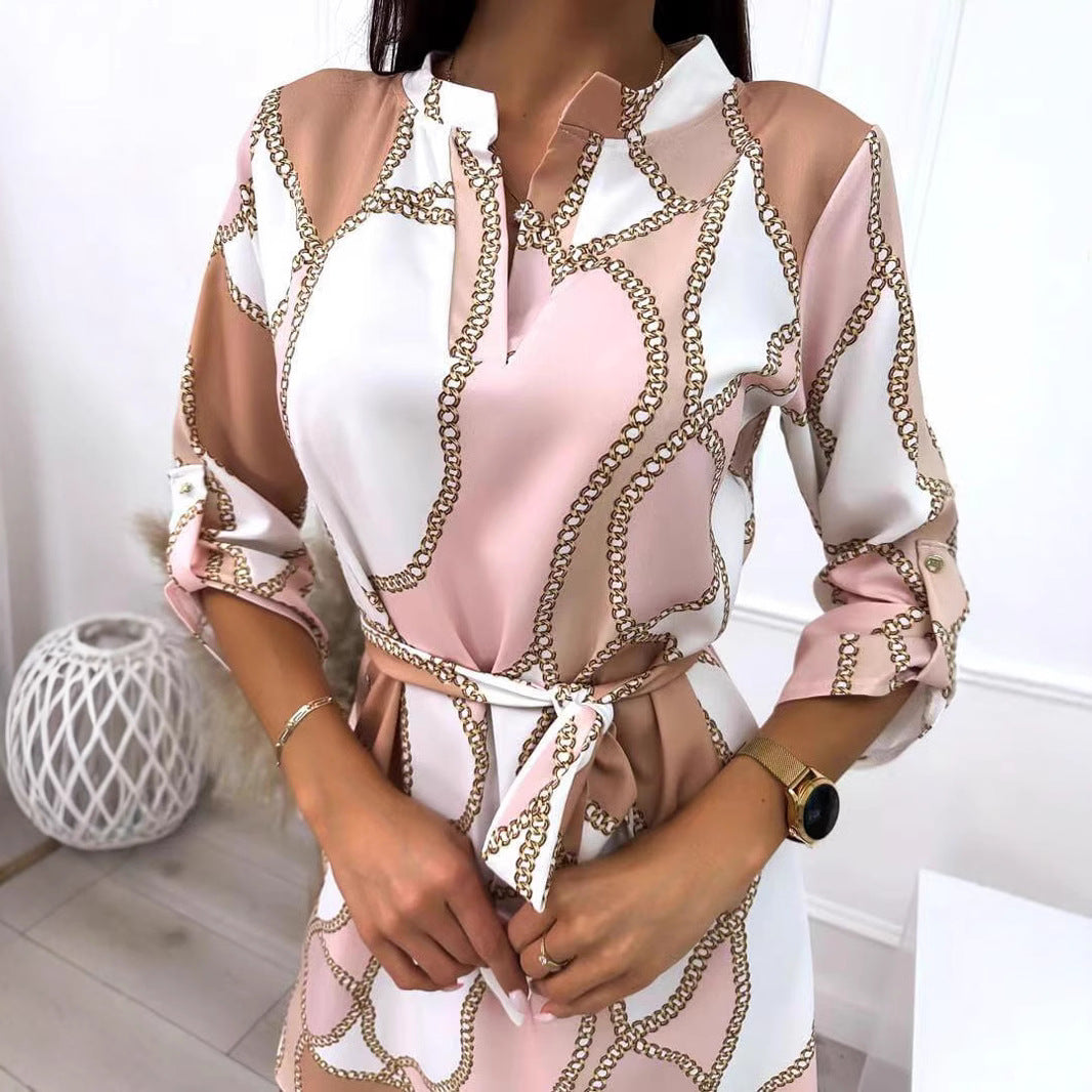 Women's relaxed fall shirt dress with chain print, detachable waist belt and roll-up three-quarter sleeves Mune Fashion