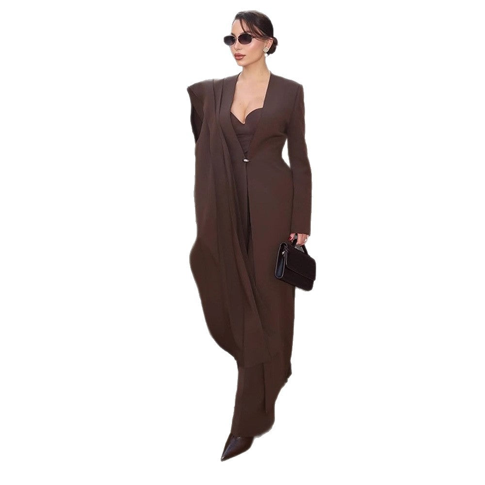 Women Elegant Coat Dress with Cape Shoulder and Tailored Silhouette Mune Fashion