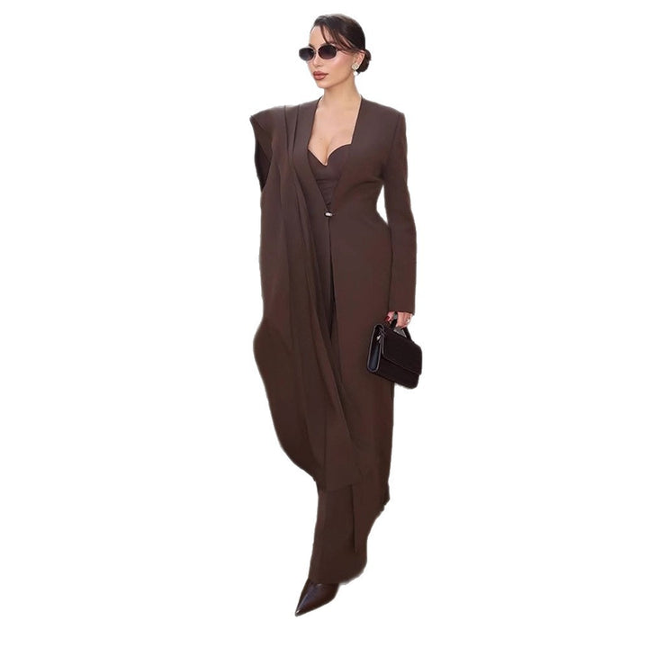Women Elegant Coat Dress with Cape Shoulder and Tailored Silhouette Mune Fashion