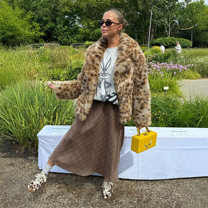 Women Flecked Short Faux Fur Jacket with Boxy Silhouette and Voluminous Pile Mune Fashion