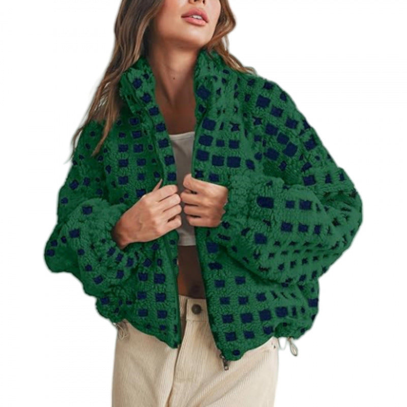 Ladies short-cut Sherpa fleece jacket with geometric pattern and drawstring Mune Fashion