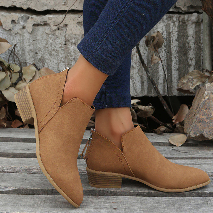 Women's metallic ankle boots with pointed toe, back zipper and low block heel Mune Fashion