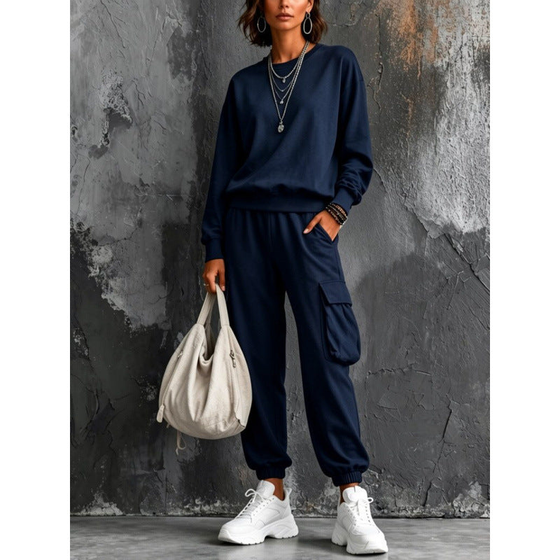 Ladies Lounge Set with Round Neck Sweatshirt and Cargo Jogger made of French Terry Mune Fashion
