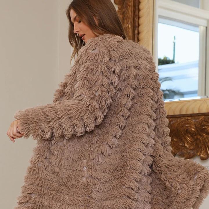 Women Midi-length Plush Coat with Fringe Structure and Open Silhouette Mune Fashion