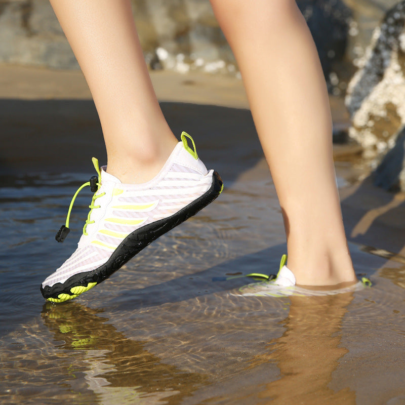 Women's multifunctional water shoe with flexible toe area and quick-release fastening Mune Fashion