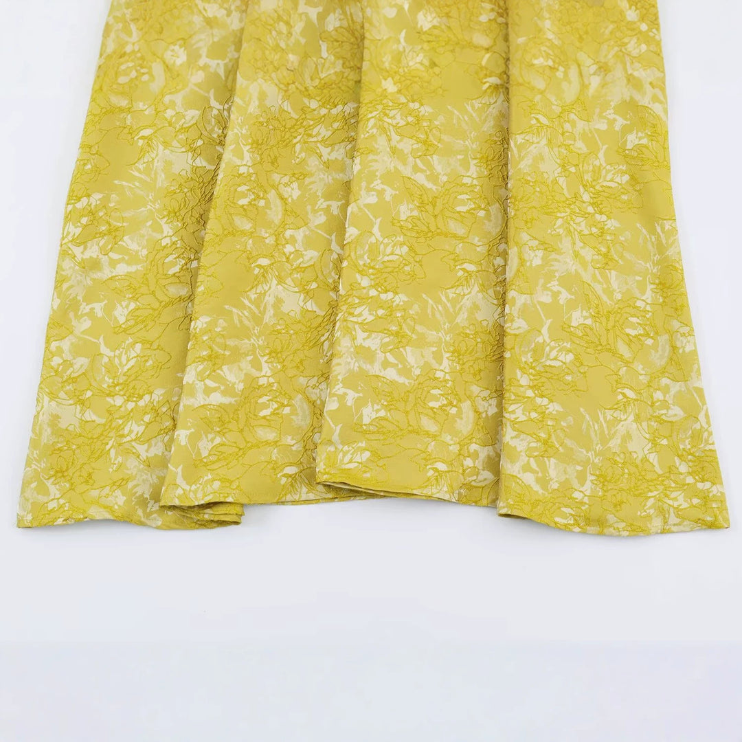 Women's midi dress made of jacquard with puff sleeves, lapel collar, and fitted A-line cut Mune Fashion