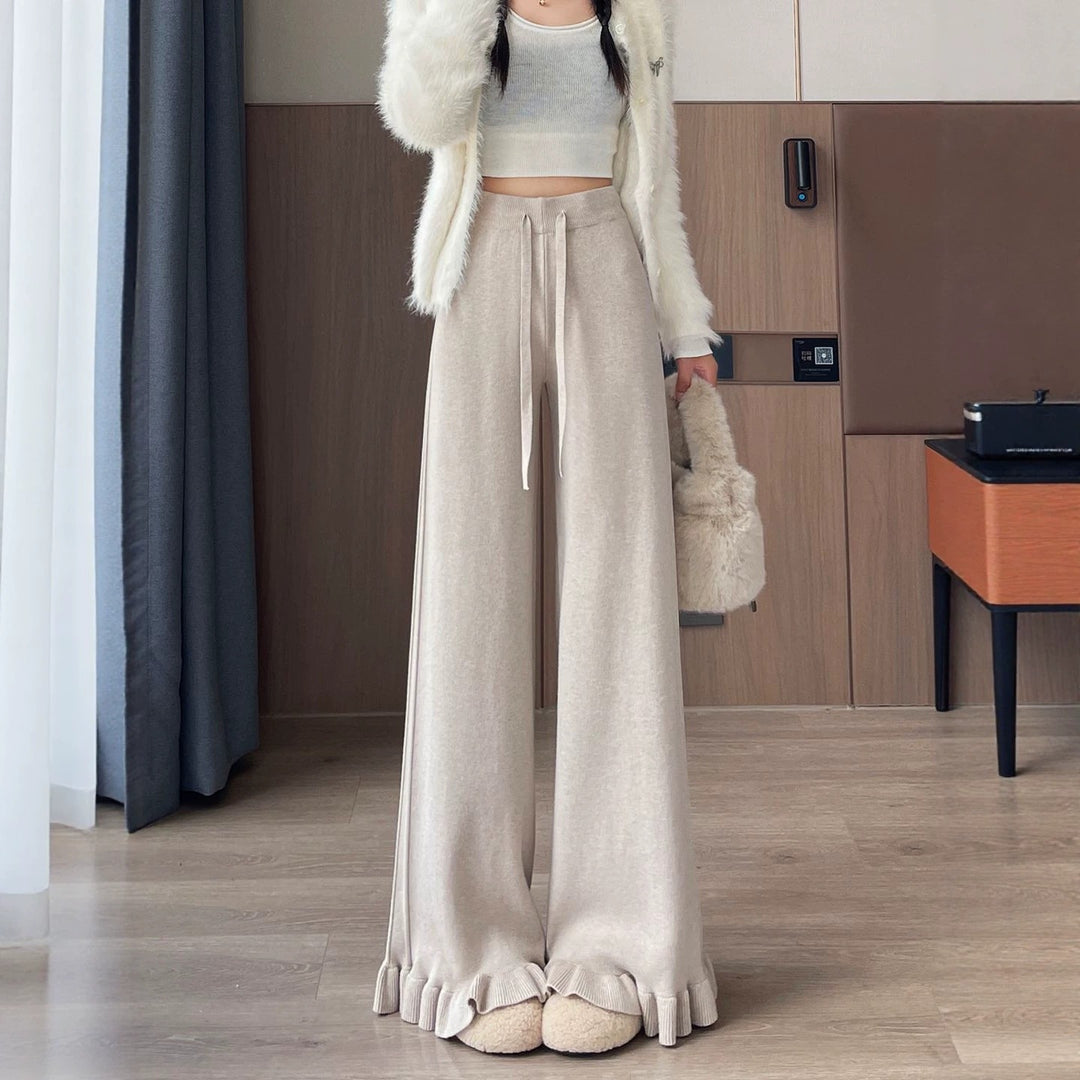 Ladies Elegant, soft lounge pants with ruffle hem Mune Fashion