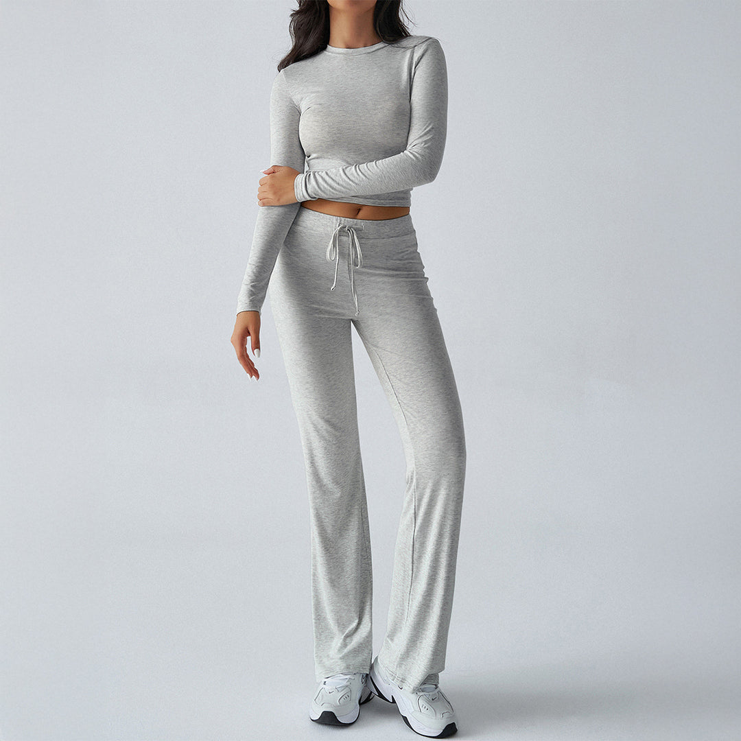 Women's fitted long sleeve crop top and wide lounge pants in a two-piece set made of stretch jersey Mune Fashion