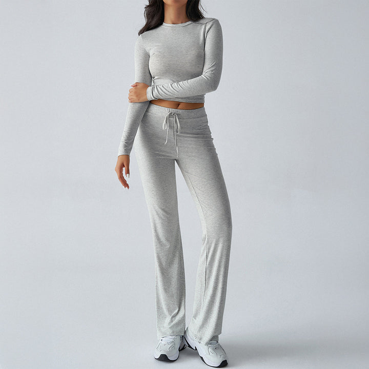 Women's fitted long sleeve crop top and wide lounge pants in a two-piece set made of stretch jersey Mune Fashion