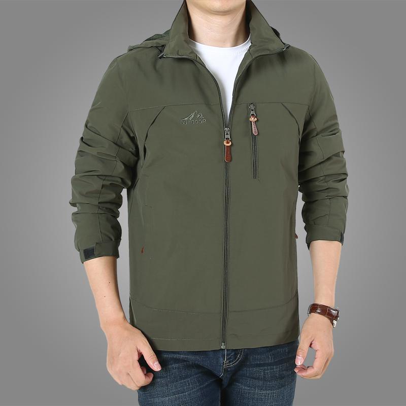 Men's Lightweight Softshell Outdoor Jacket with Hood, wind and water-repellent shell and multifunctional pockets Mune Fashion