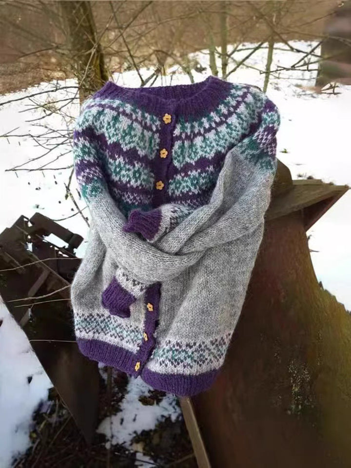 Women's patterned cardigan with round yoke, wooden buttons, and welt pockets Mune Fashion