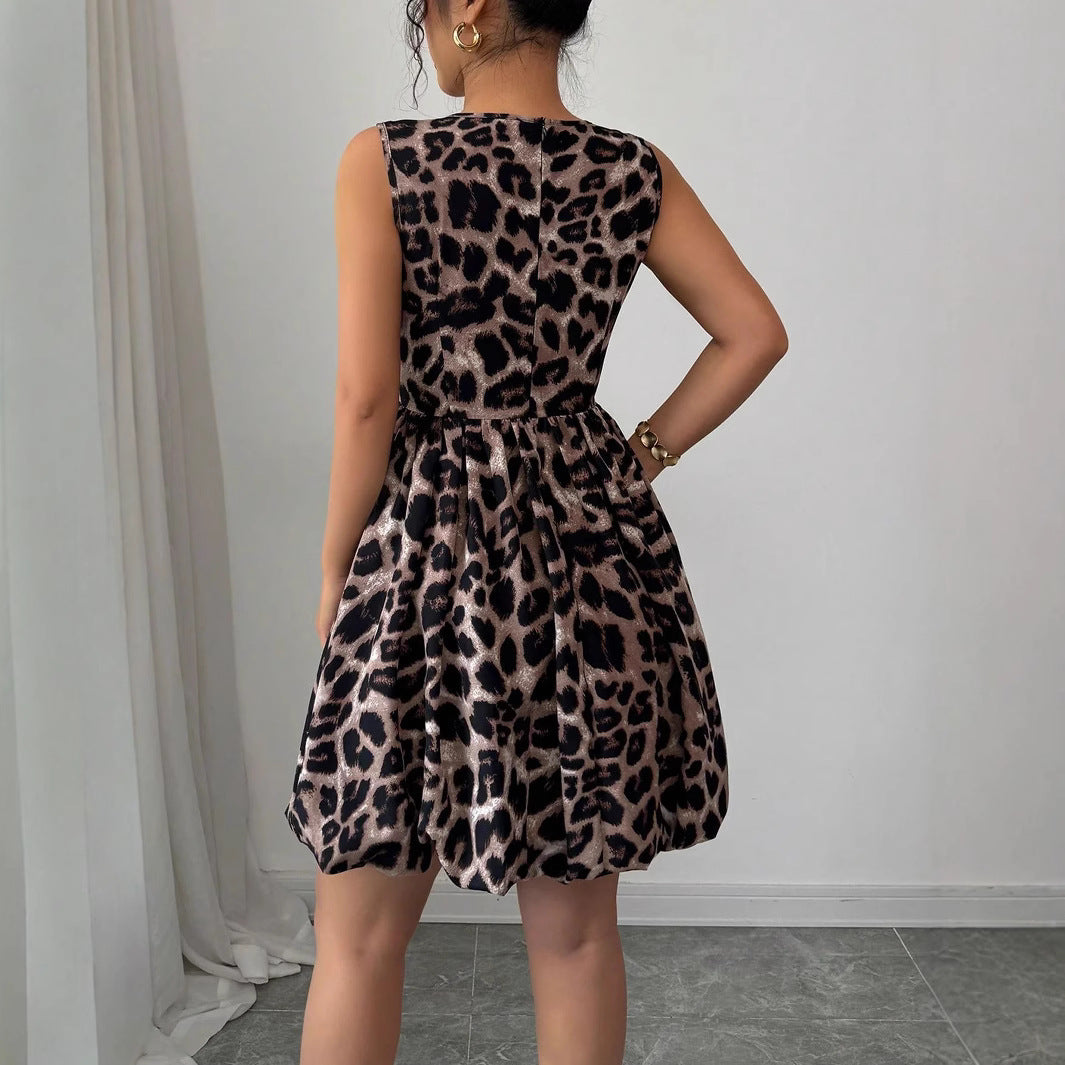 Women Nan short party dress with leopard print, floral appliqués and fitted balloon skirt Mune Fashion