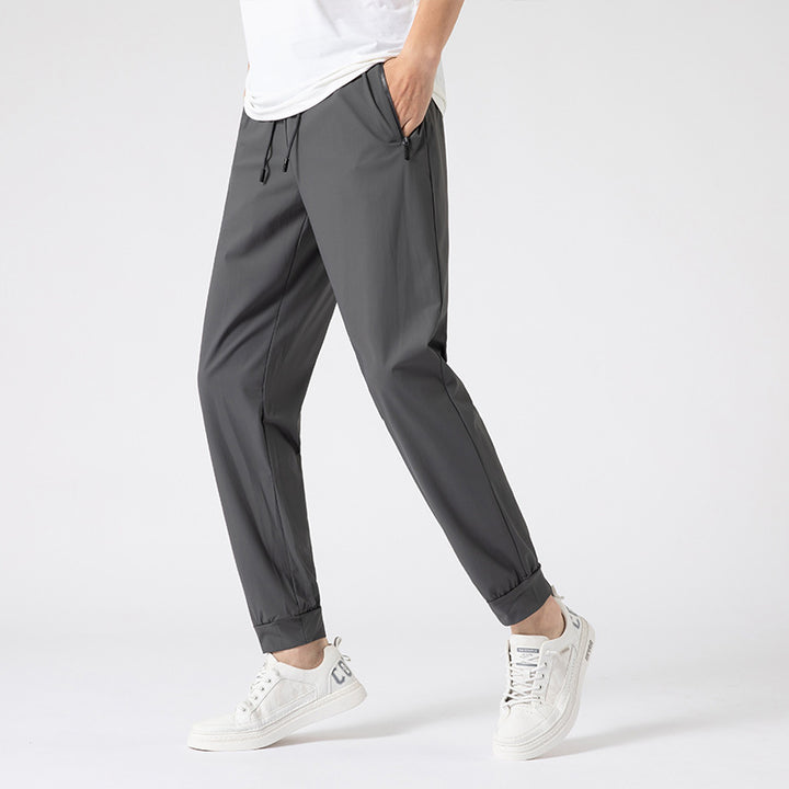 Men's Lightweight Sports Pants with Elastic Waistband and Practical Zip Pockets Mune Fashion
