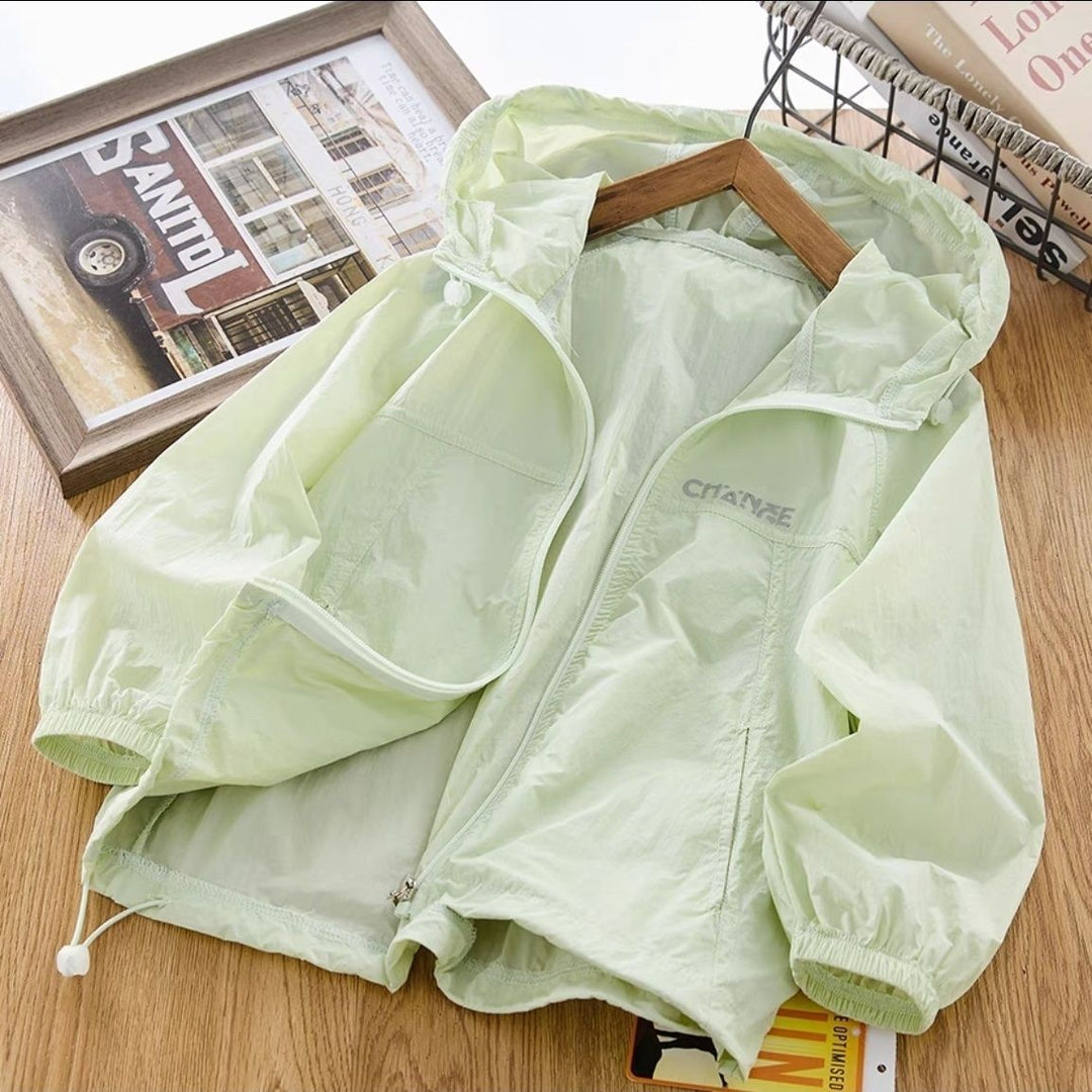Women's ultra-lightweight windbreaker with hood and elastic cuffs Mune Fashion