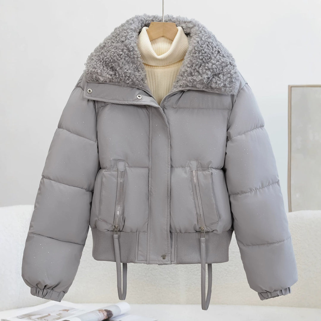 Women's cropped puffer jacket with teddy collar, zip pockets and ribbed cuffs Mune Fashion