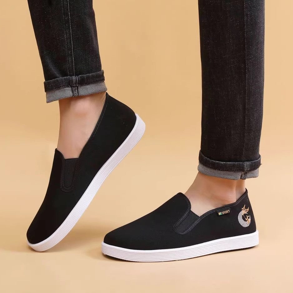 Men's cotton slip-on with embroidered design and non-slip rubber sole Mune Fashion