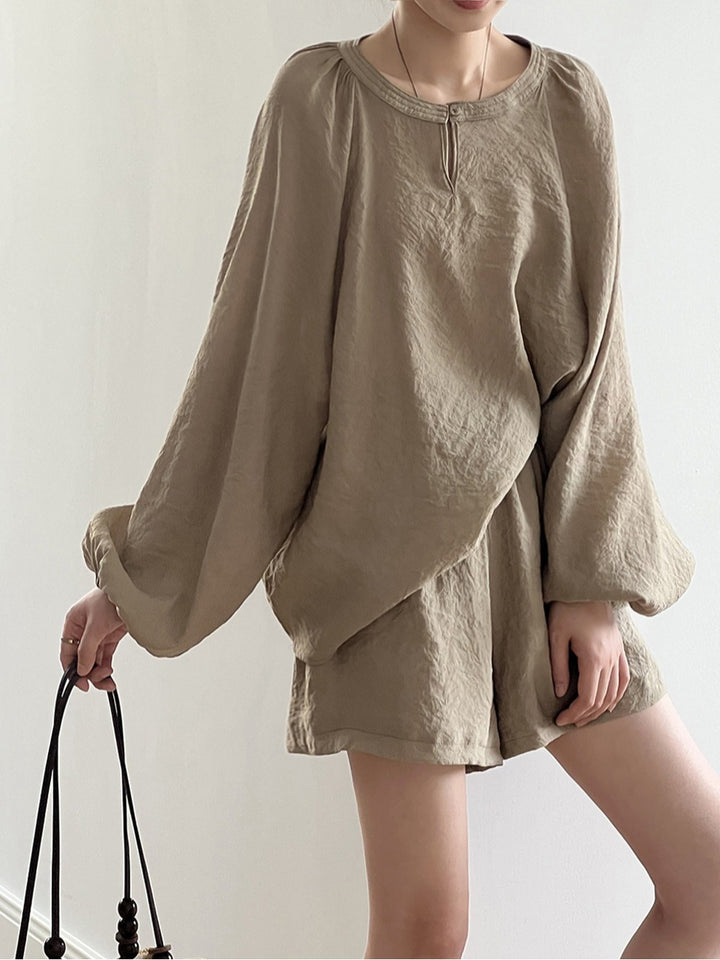 Women's Loose Linen Set with Round Neckline, Split Blouse and Wide Shorts Mune Fashion