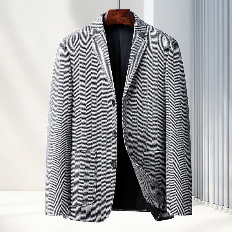 Men's herringbone blazer in vintage style with patch pockets and soft wool blend Mune Fashion