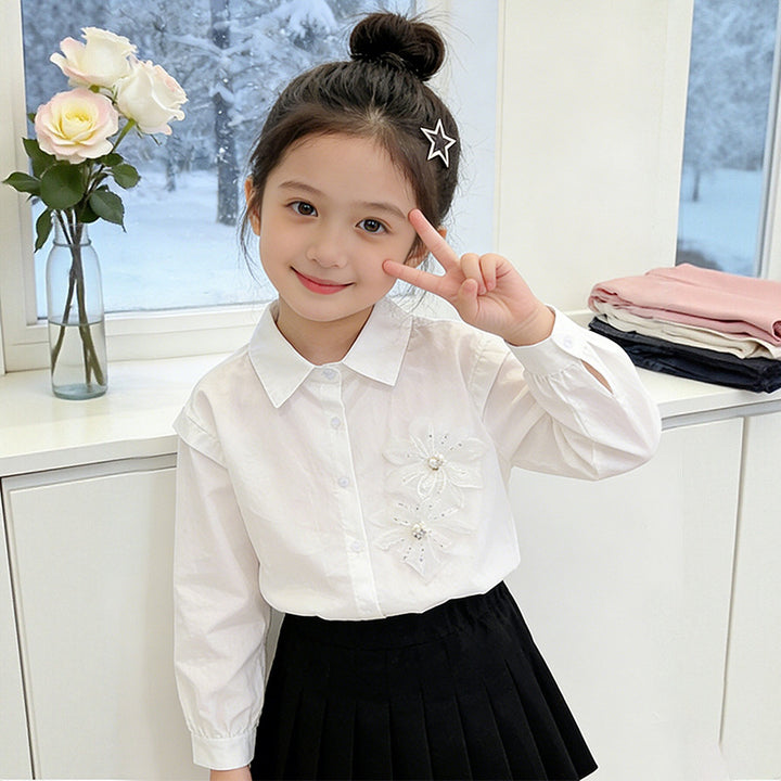 Girl's elegant blouse with floral appliqués Mune Fashion